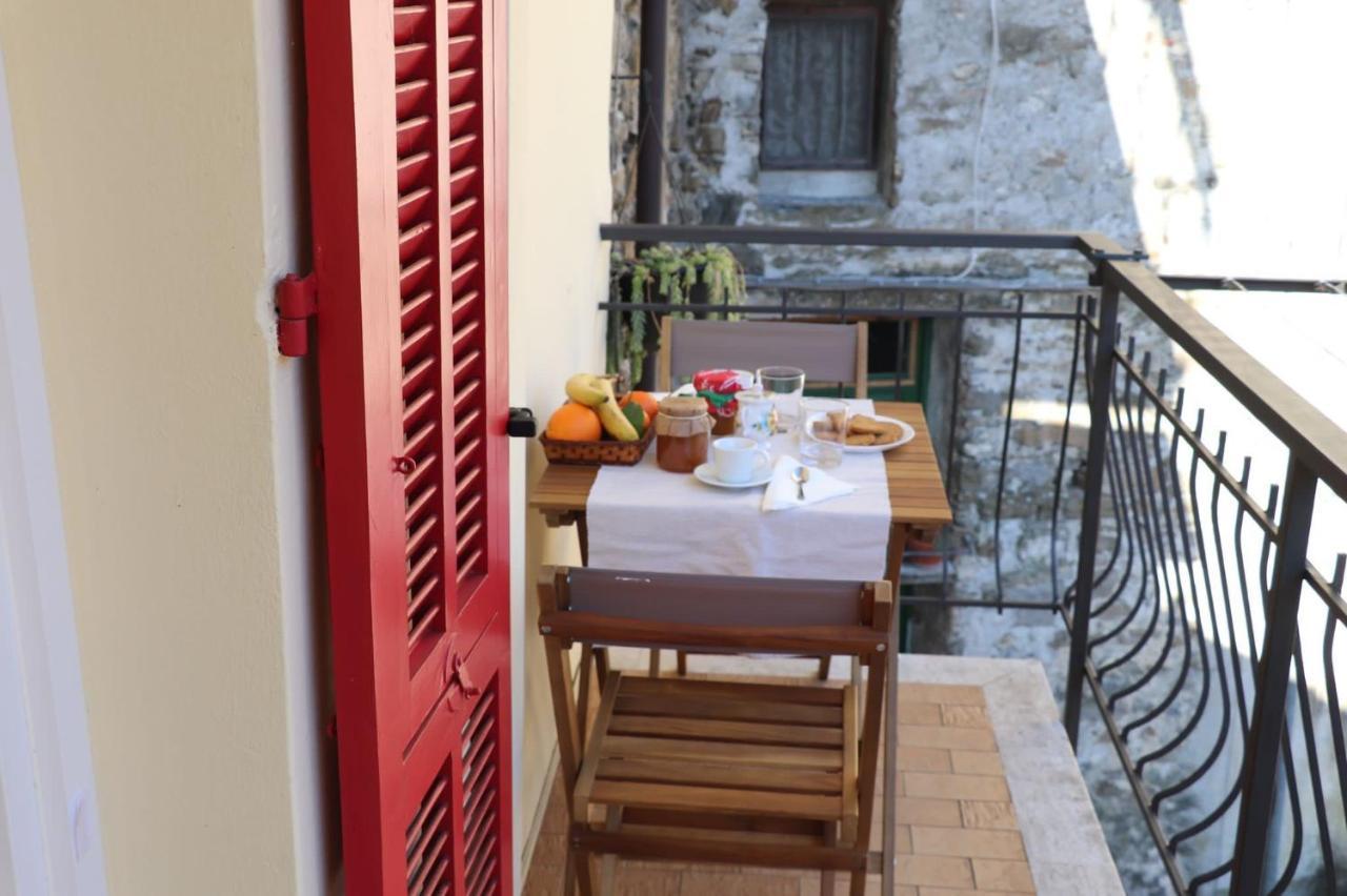 Appartamento Ca' Baci' Pigna Bagian luar foto